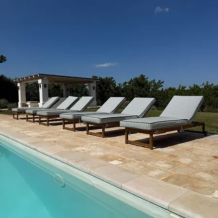 Trullo Dei Pini Villa *